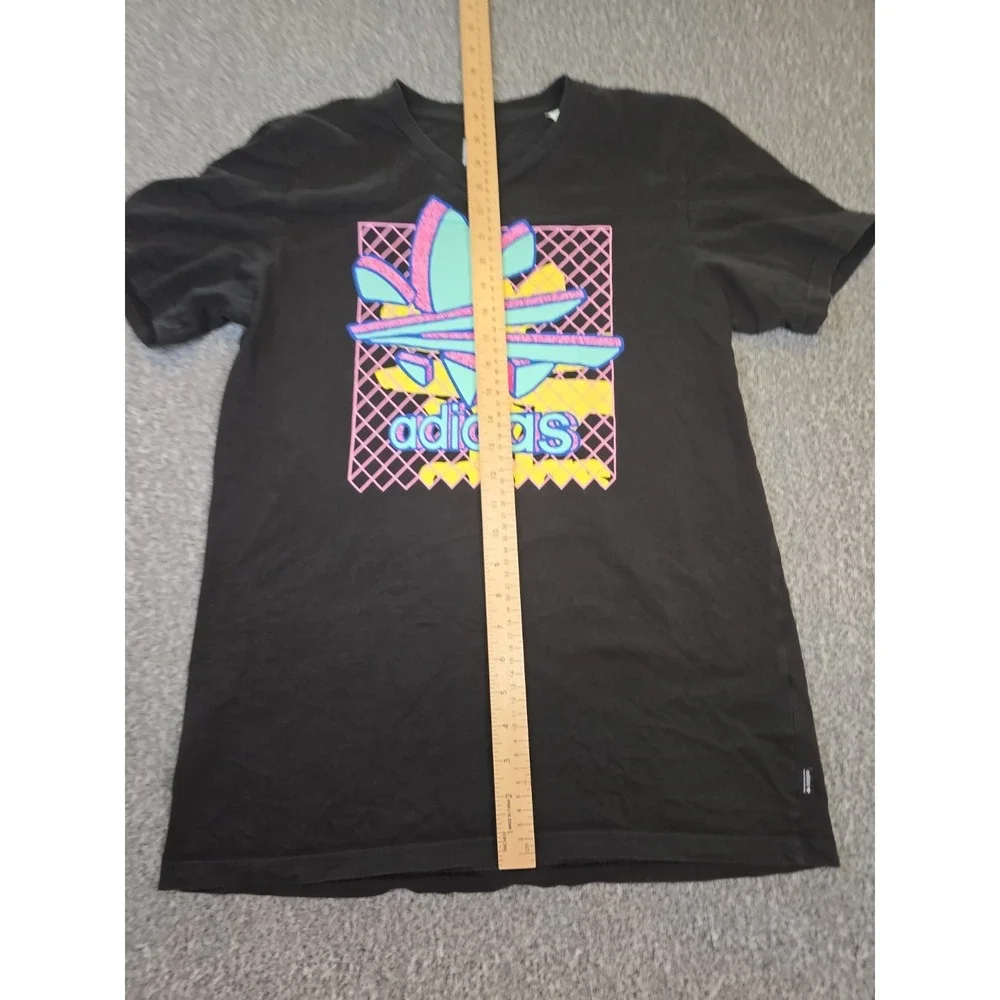 Adidas Shirt Mens Medium Skateboarding Short Sleeve Black Thaxter Skate